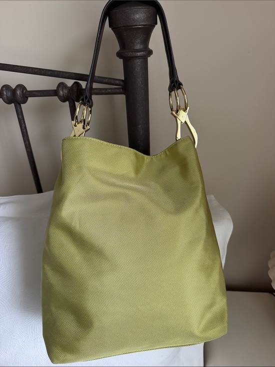 JPK Paris 75 Handbags - Jean Pierre Kilfa   JPK Paris 75. Lime Shoulder Bag
